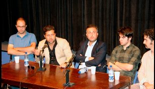 نشست خبری 4 گروه موسیقی در برج آزادی برگزار شد
