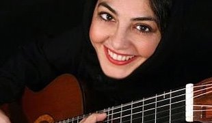رسیتال گیتار لیلی افشار در فرهنگسرای نیاوران