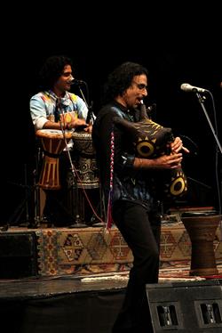 گروه موسیقی «لیان» در تهران به روی صحنه رفت