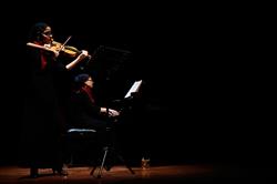 رسیتال پیانو و ویلن نگار افاضل در تالار رودکی برگزار شد