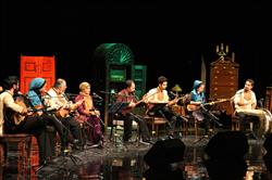 مریم امیرجلالی، پرستو صالحی و حدیث فولادوند به تماشای کنسرت گروه «مهروزان» نشستند