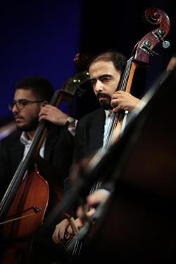 ارکستر سمفونیک تهران به رهبری شهرداد روحانی روی صحنه رفت