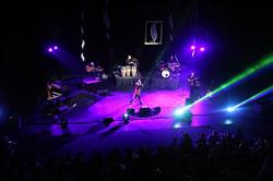 اجرای قطعات بندرعباسی، مینابی و بلوچ در کنسرت «داماهی» / رونمایی از چند قطعه از آلبوم جدید گروه