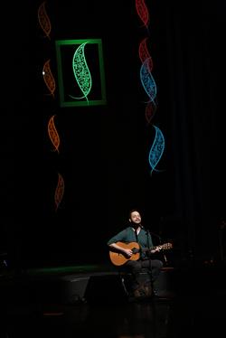 اجرای موسیقی «فادو» توسط آنتونیو زومباخو در تالار وحدت