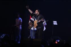 کنسرت سیامک عباسی با حضور امیرعباس گلاب